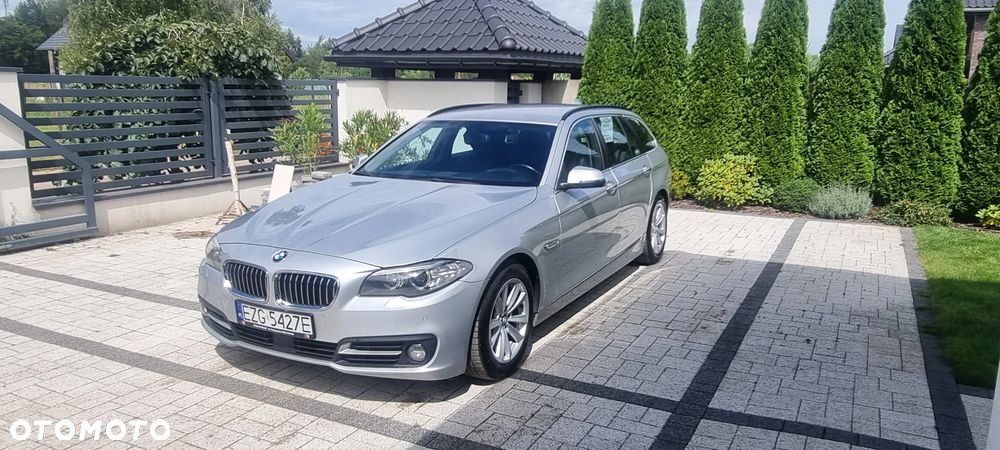 BMW Seria 5 525d xDrive Luxury Line - 2