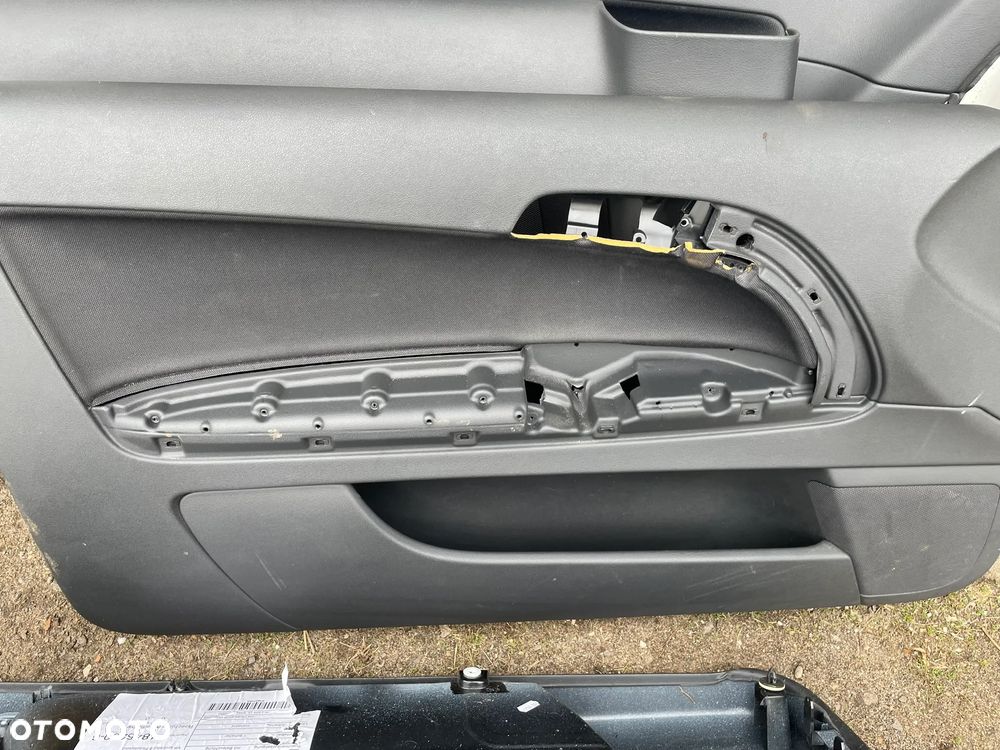 BOCZKI TAPICERKI DRZWI AUDI A3 8P 3D - 2