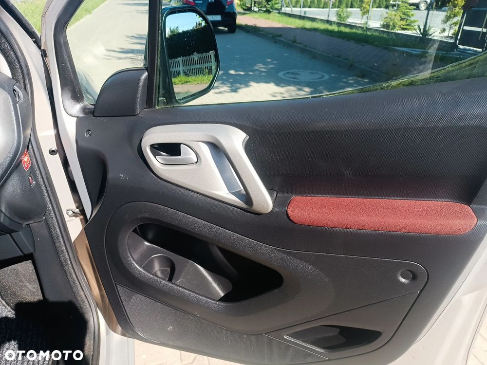 Citroën Berlingo Multispace VTi 120 Exclusive - 30