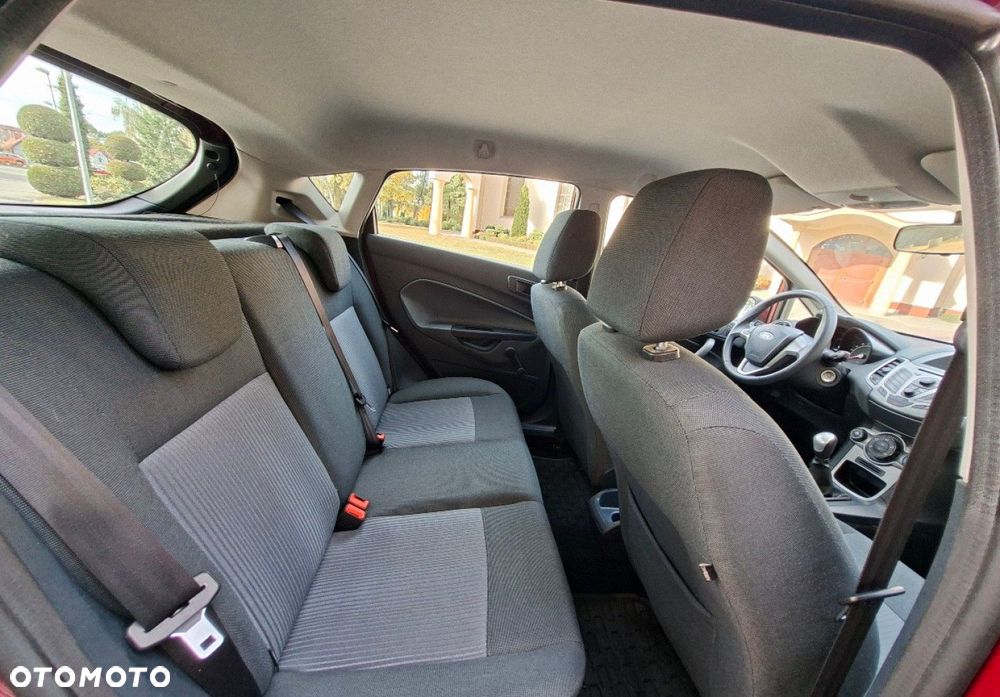 Ford Fiesta - 17