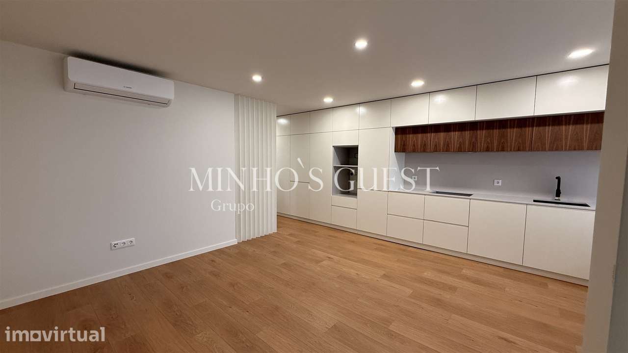Apartamento T2 (Novo) c/ AC Bosch - Braga Centro - Grande imagem: 2/21