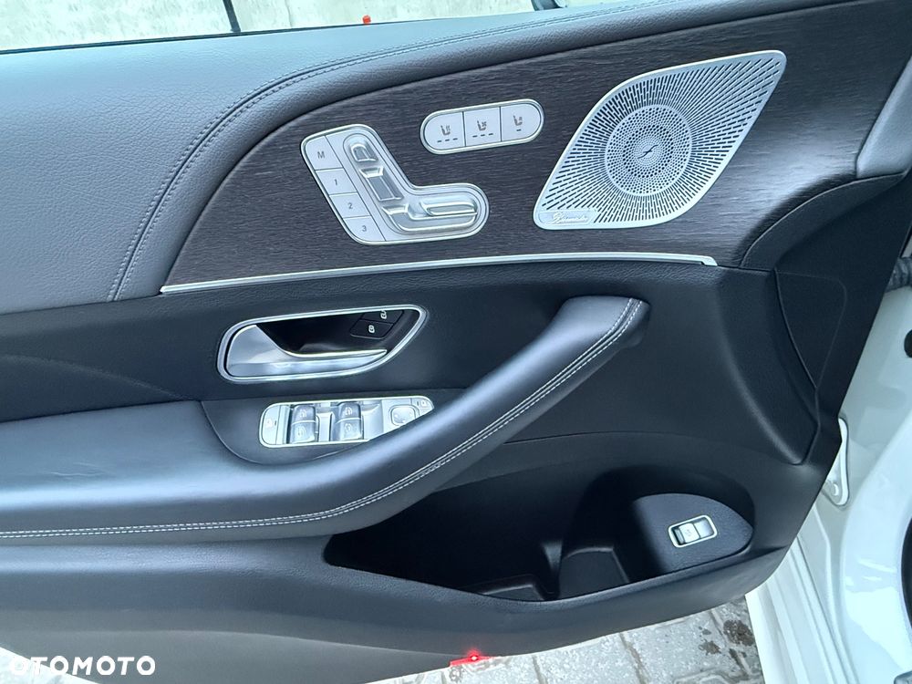 Mercedes-Benz GLS - 14