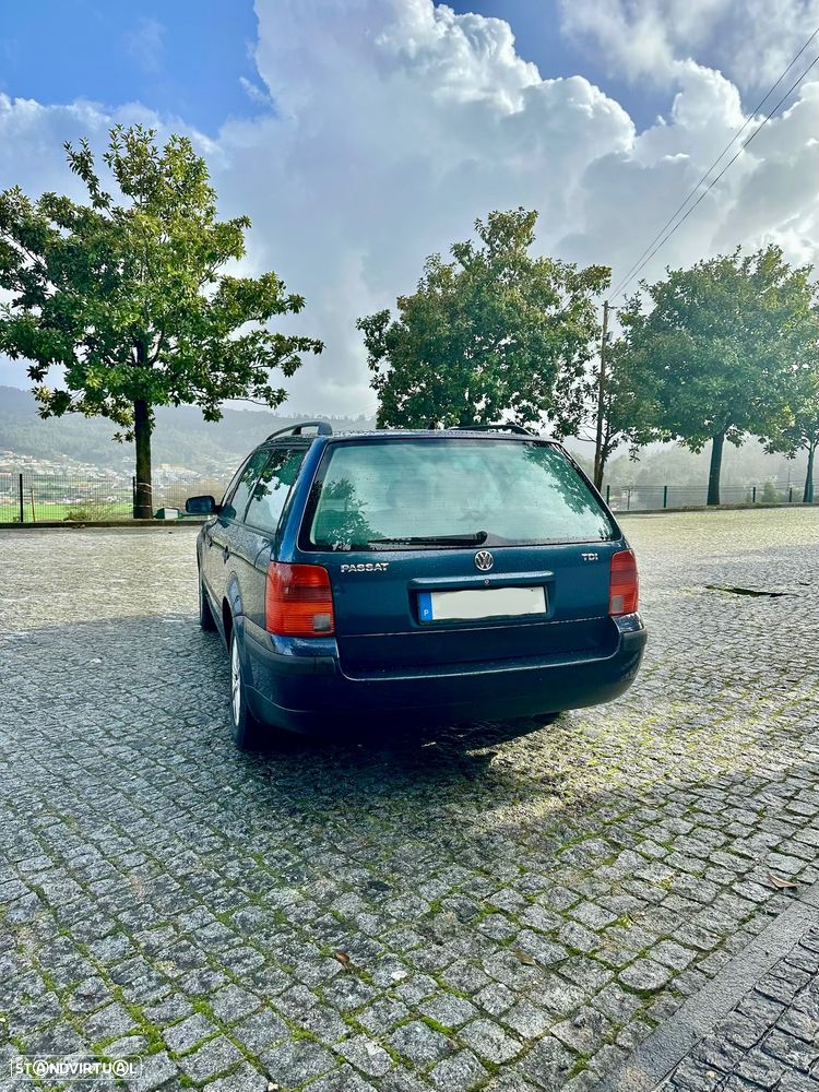 VW Passat Variant 1.9 TDi Confortline - 3