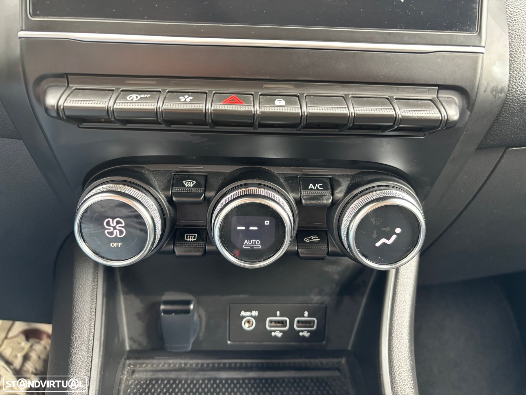 Renault Captur 1.0 TCe Techno - 10
