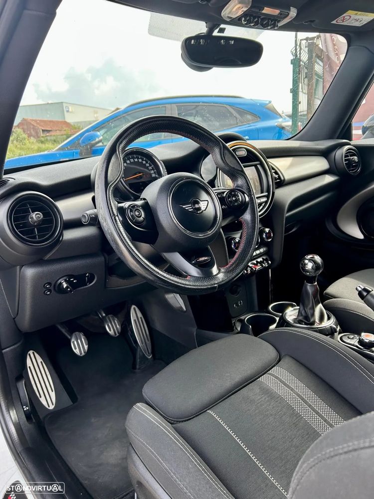 MINI 3 Portas Cooper D - 9
