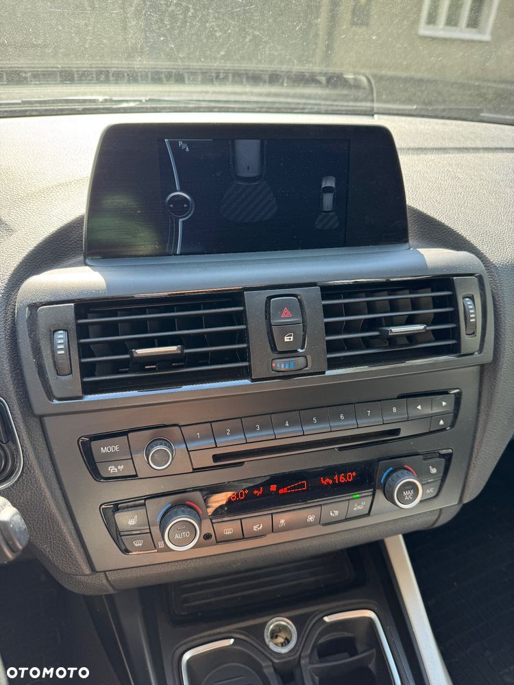 BMW Seria 1 118d DPF Edition Lifestyle - 11