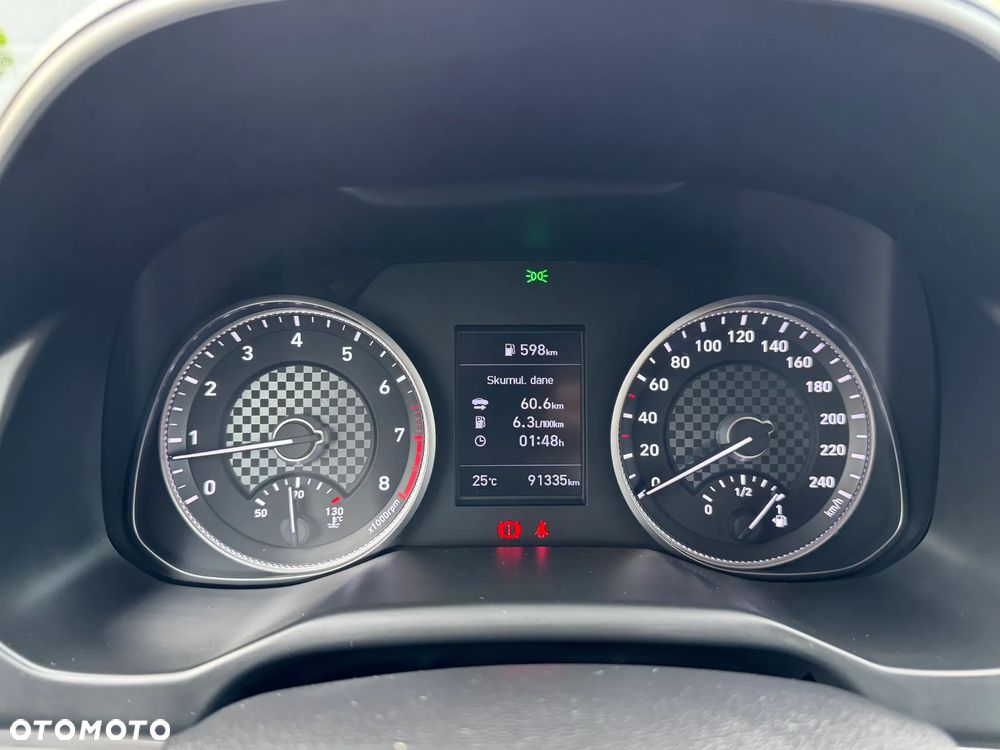 Hyundai Elantra - 16