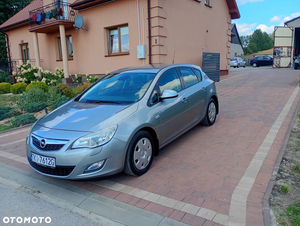 Opel Astra 1.6 Cosmo - 2
