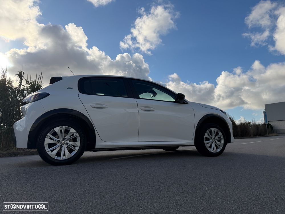 Peugeot e-208 Active Pack - 16