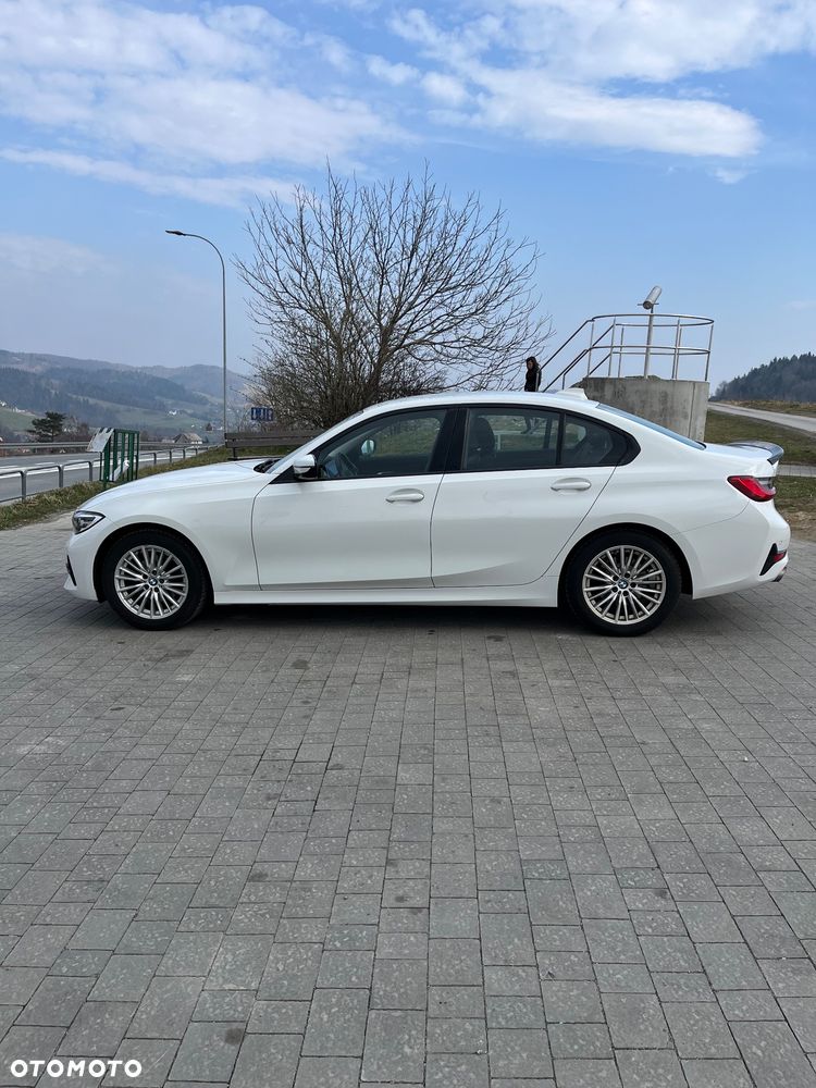 BMW Seria 3 320i Sport Line - 8