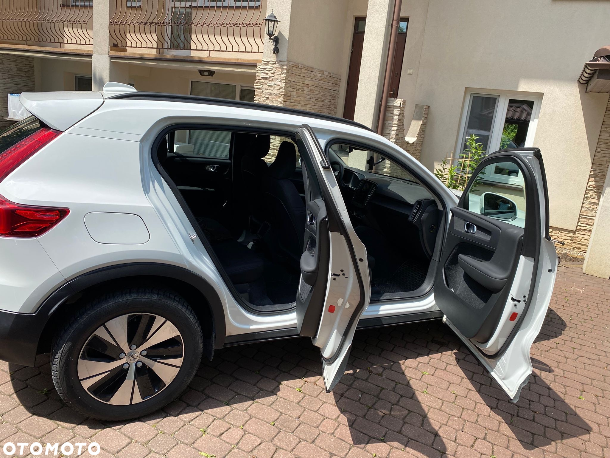 Volvo XC 40 T3 Momentum - 6