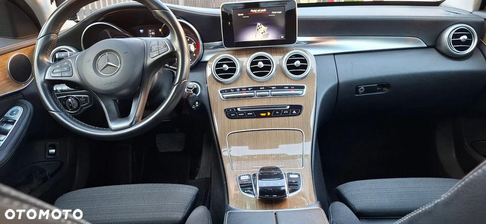 Mercedes-Benz Klasa C 180 7G-TRONIC - 7