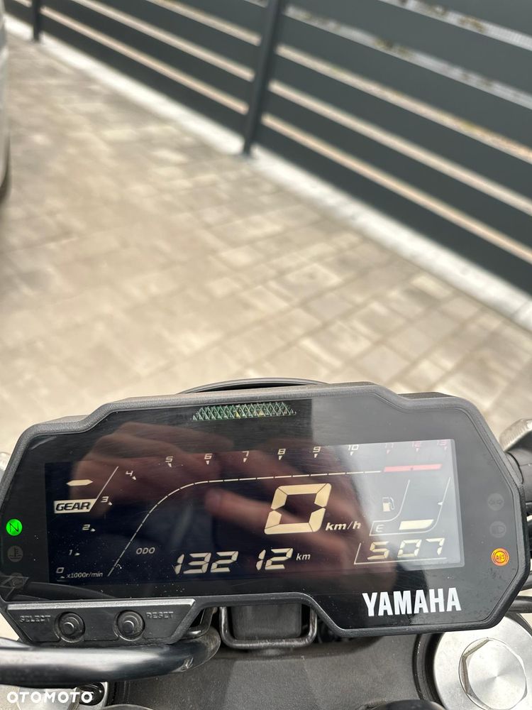 Yamaha MT - 8