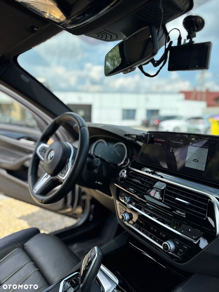 BMW Seria 5 530d xDrive Luxury Line - 12