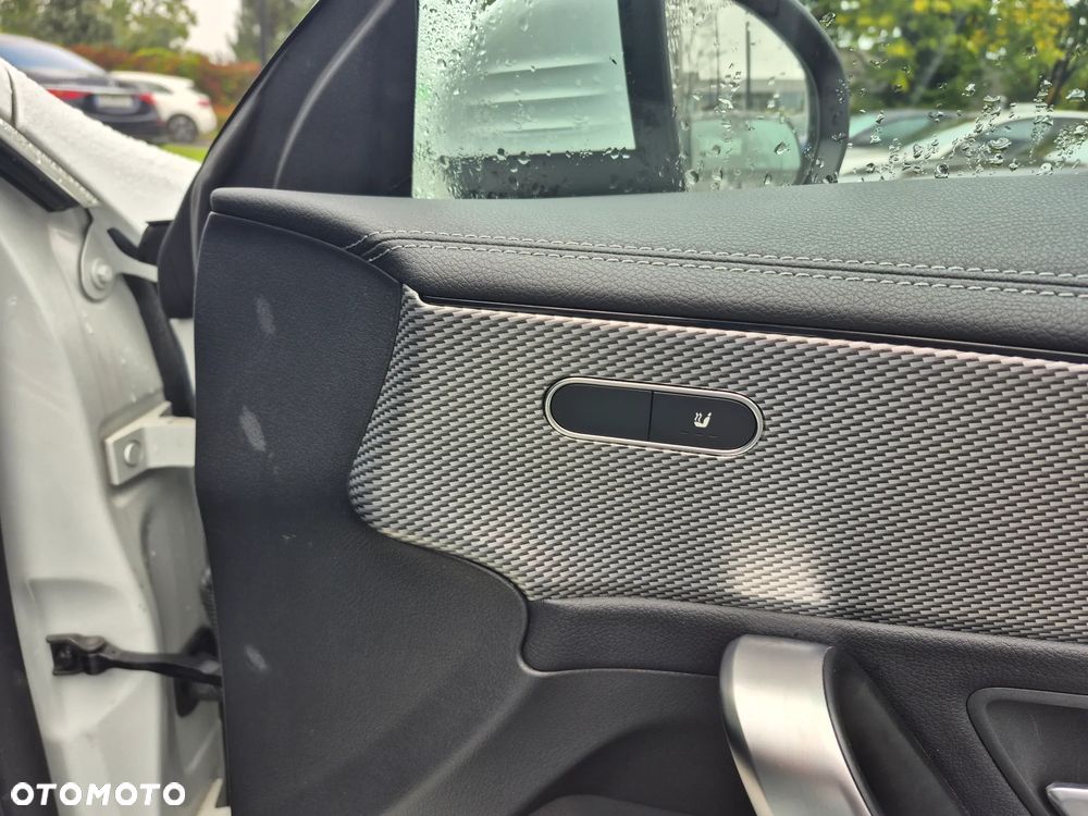 Mercedes-Benz CLA 180 7G-DCT - 31