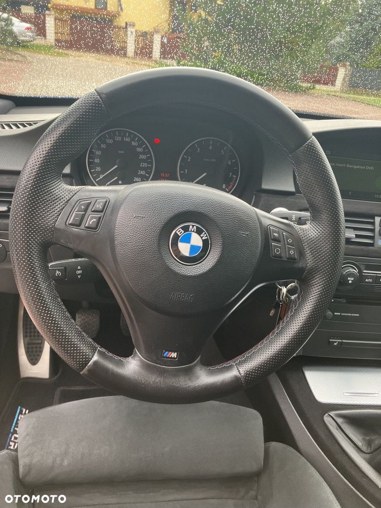 BMW Seria 3 320si - 12