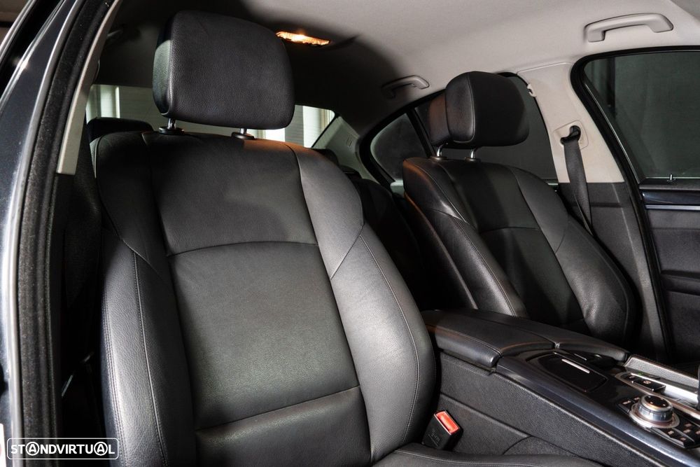 BMW 520 d Line Luxury Auto - 28