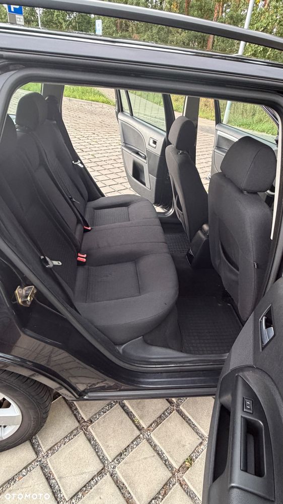 Ford Mondeo 2.0 TDCI DPF Ambiente - 20