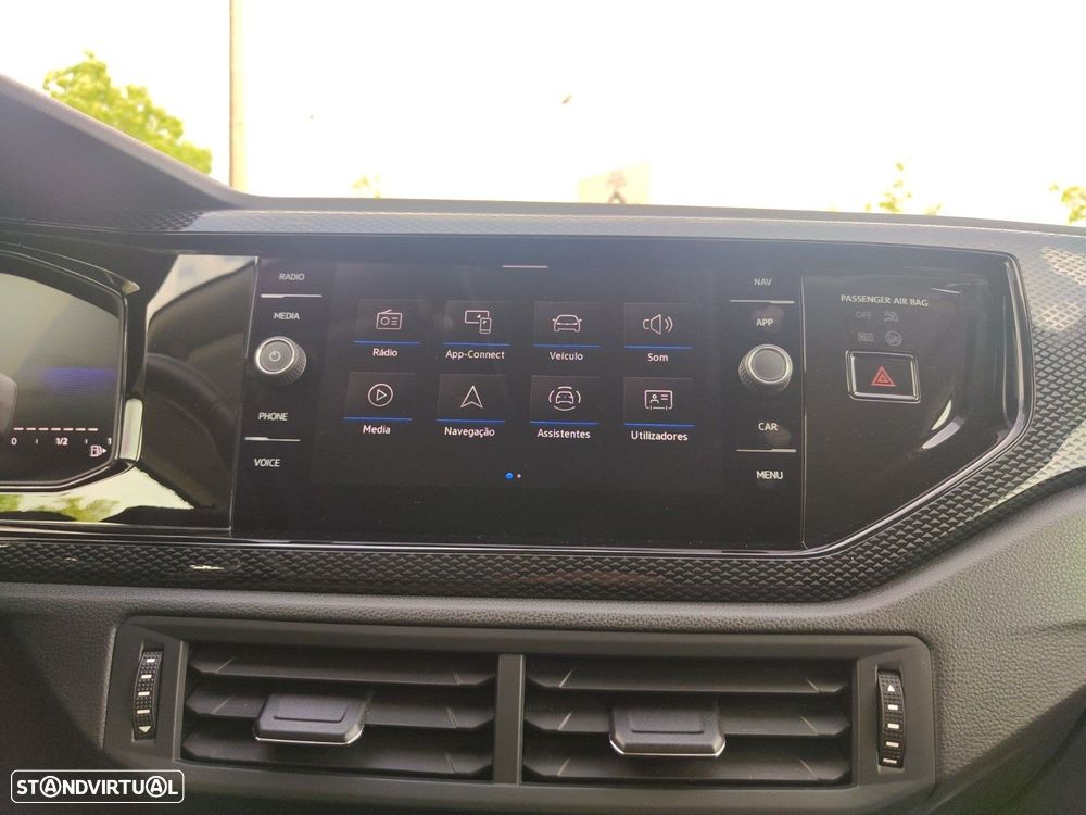 VW Polo 1.0 TSI Urban DSG - 11