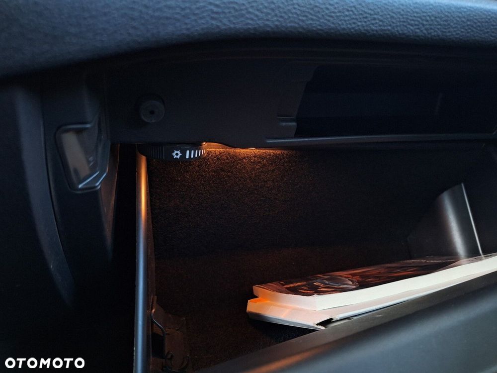 Skoda Octavia 2.0 TDI Ambition DSG - 39