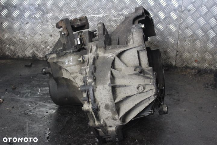 SKRZYNIA BIEGÓW TRANSIT MK VII 2.2TDCI 110KM 06R - 2