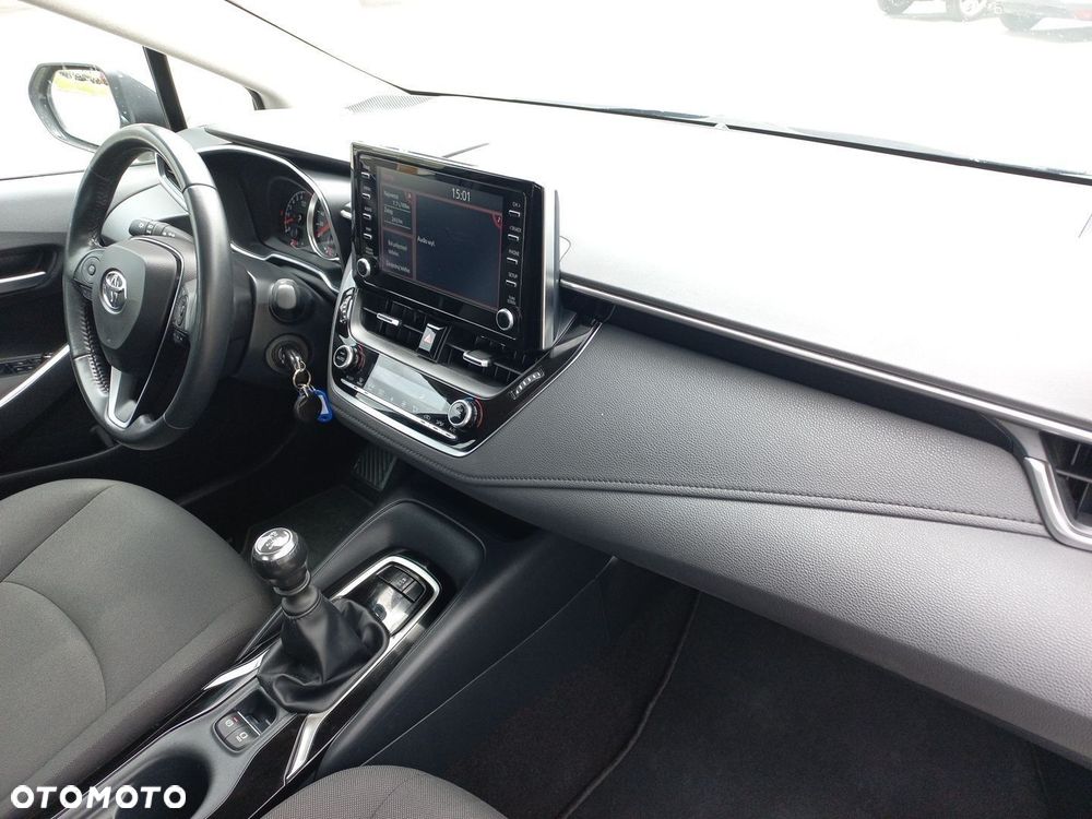 Toyota Corolla - 13