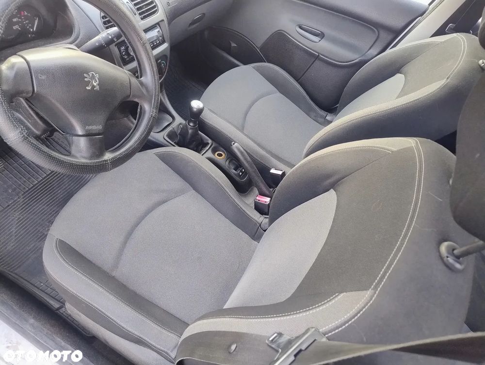 Peugeot 206 - 9