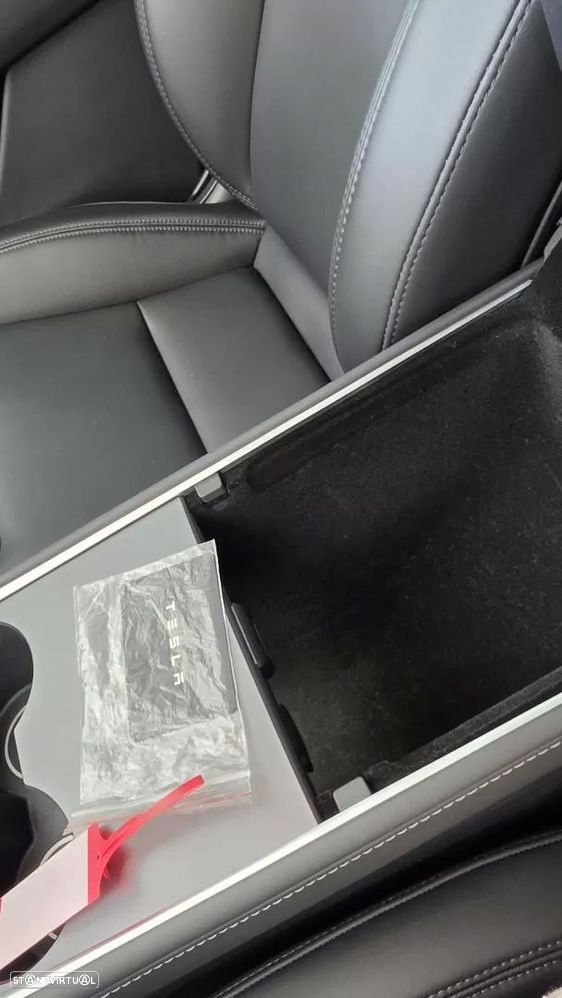 Tesla Model Y Long Range Dual Motor AWD - 42