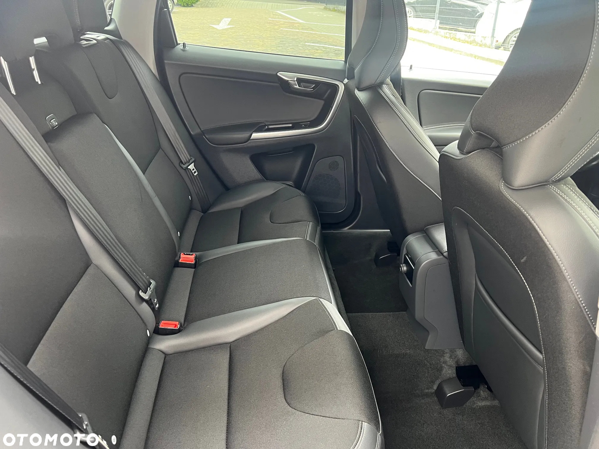 Volvo XC 60 D4 Geartronic Momentum - 15