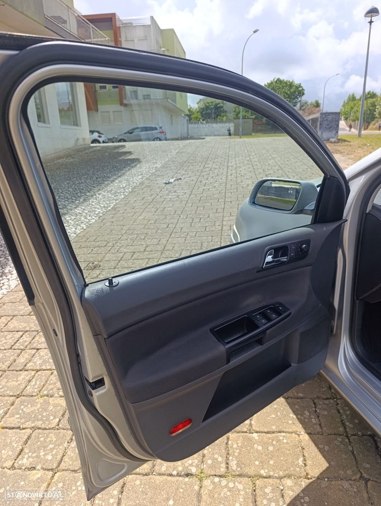 VW Polo 1.2 Confortline AC - 16