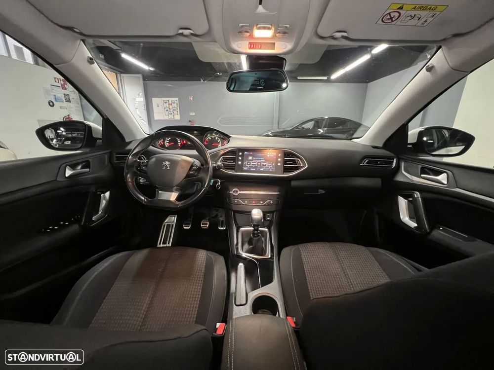 Peugeot 308 1.2 PureTech Style - 13