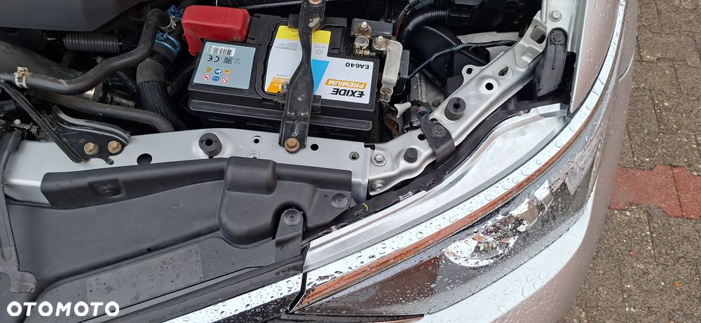 Toyota Auris 1.4 D-4D Comfort - 24