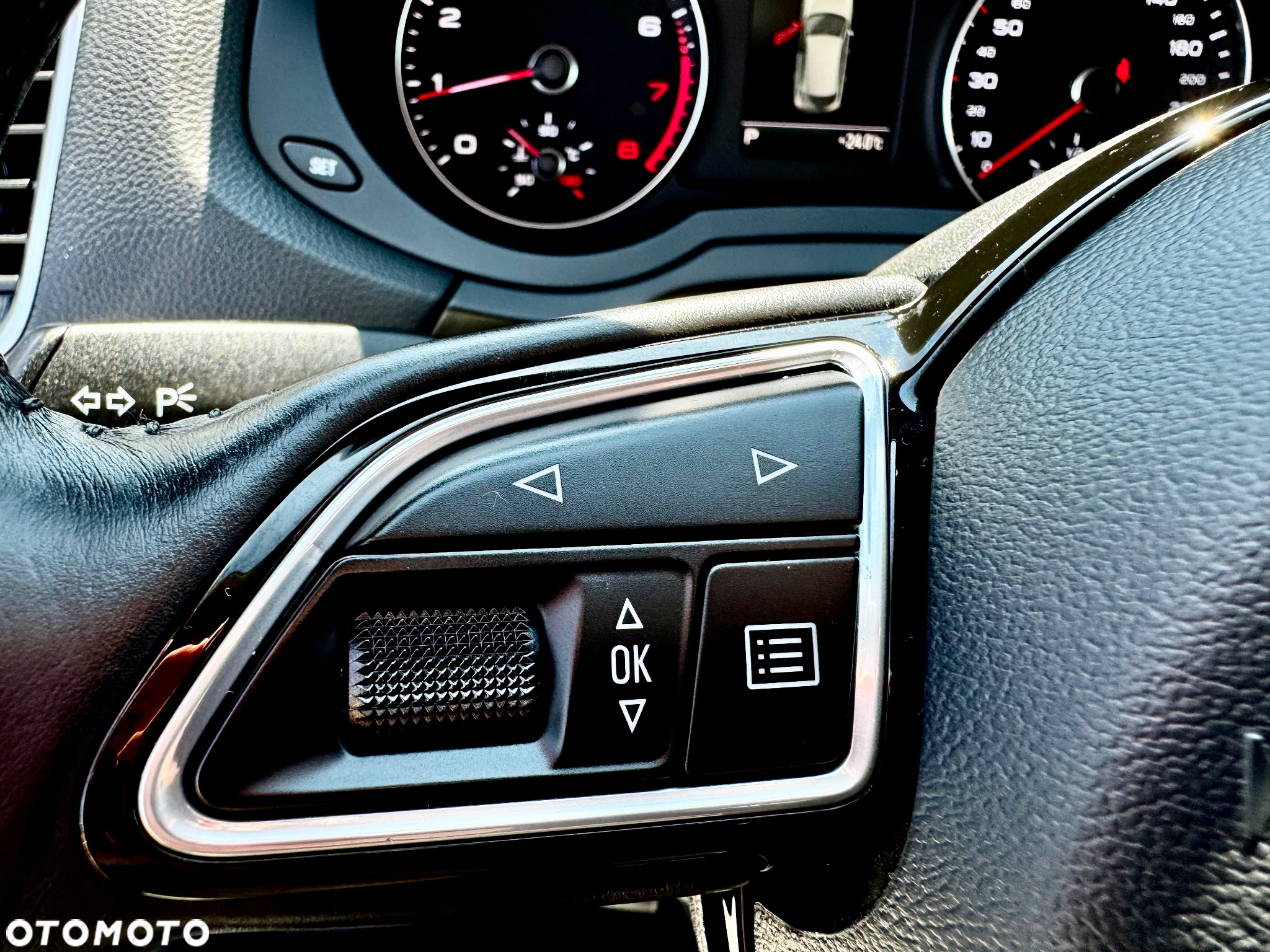 Audi Q3 2.0 TFSI Quattro Sport S tronic - 38
