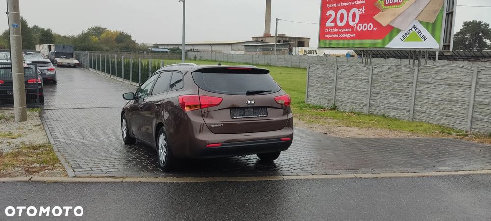 Kia Ceed 1.4 CVVT Attract Plus - 4