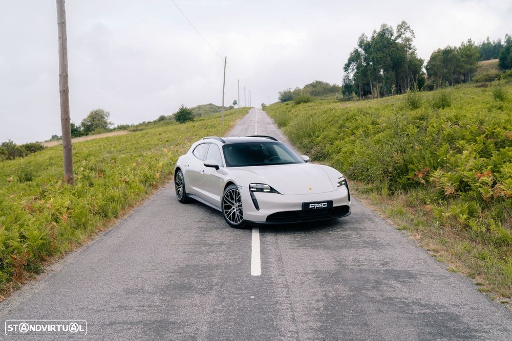 Porsche Taycan Sport Turismo - 7