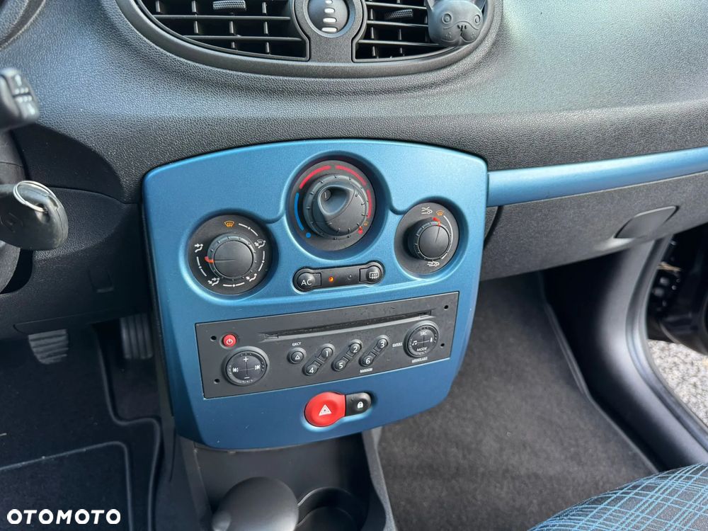 Renault Clio 1.2 16V 75 Collection - 21