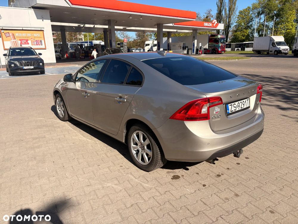 Volvo S60 D3 - 4