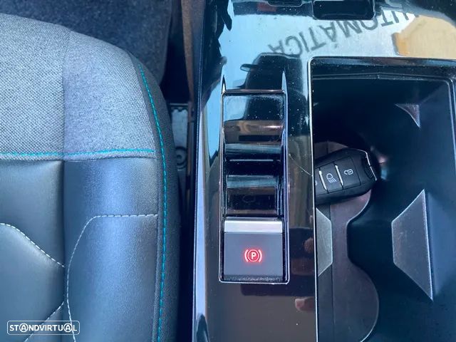 Citroën C4 1.2 PureTech Shine Pack EAT8 - 32