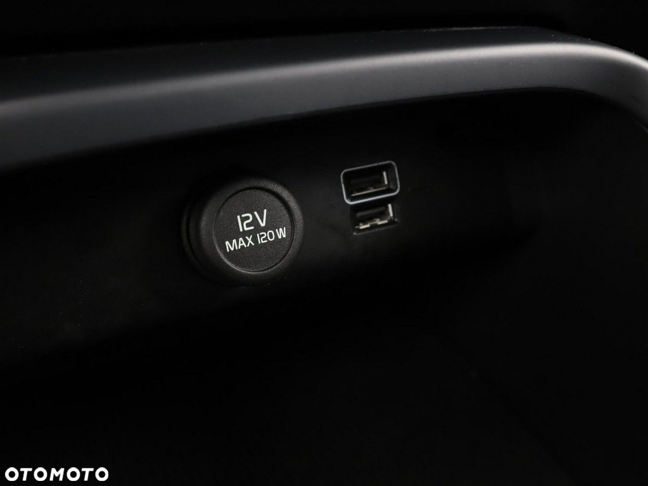 Volvo XC 40 T4 Recharge DKG Inscription Expression - 31