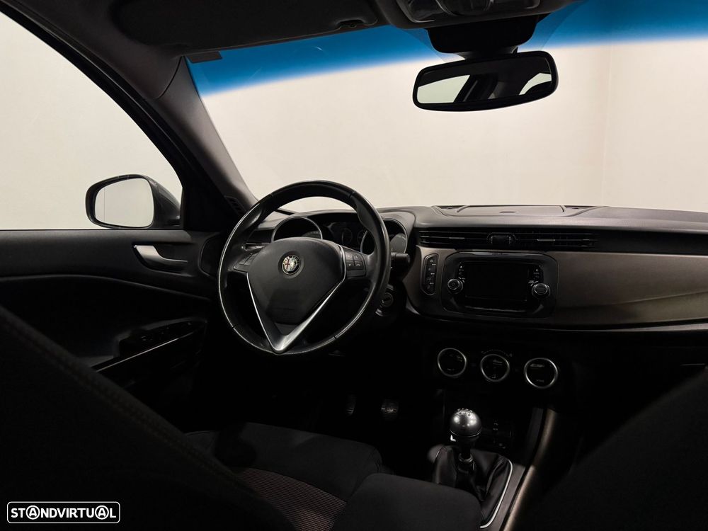 Alfa Romeo Giulietta 1.6 JTDM Distinctive - 30