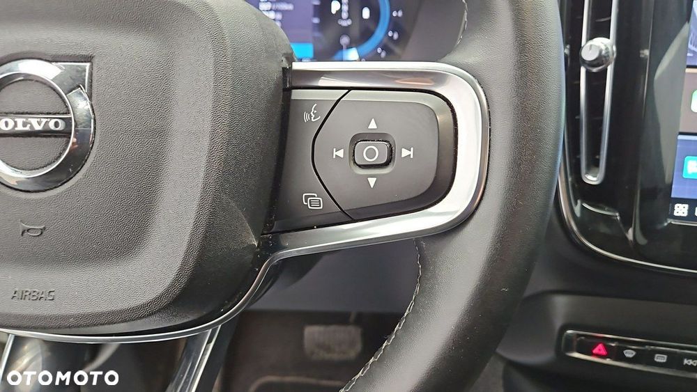 Volvo XC 40 B3 Plus Bright - 15