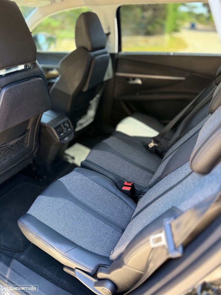 Peugeot 5008 1.5 BlueHDi Allure EAT8 - 8