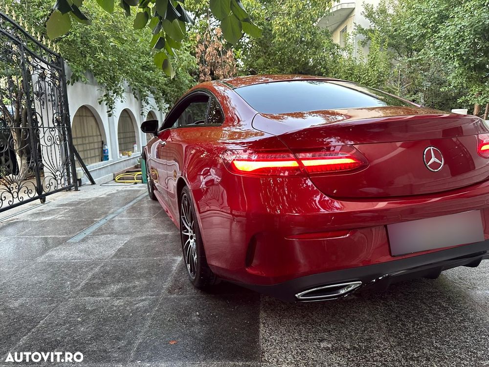 Mercedes-Benz E 220 d Coupe 9G-TRONIC AMG Line - 13