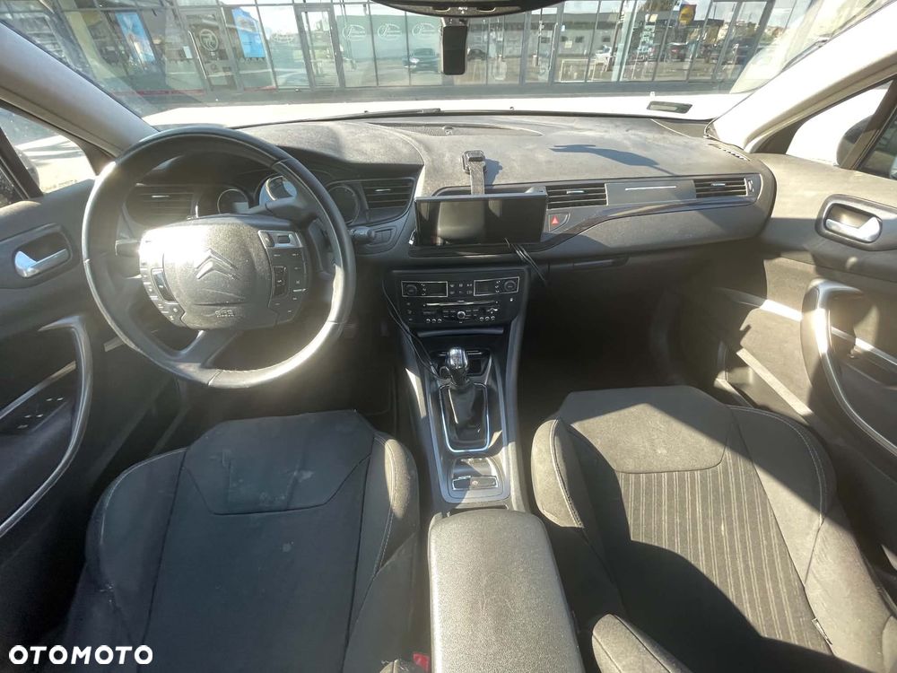 Citroën C5 2.0i 16V Dynamique Equilibre Navi - 9
