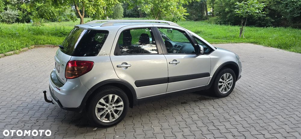 Suzuki SX4 1.6 VVT 4x4 Style - 5