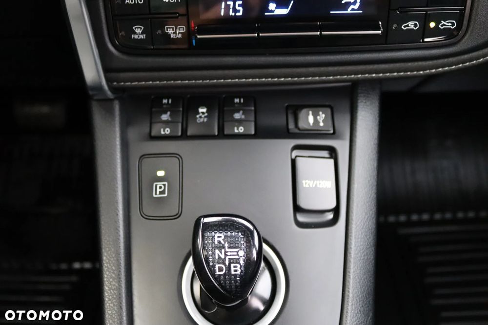 Toyota Auris - 24