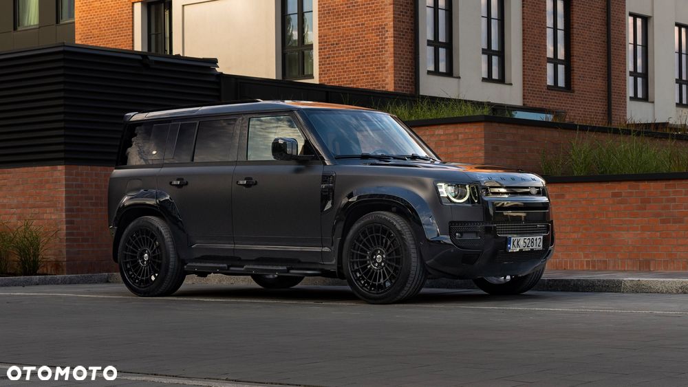 Land Rover Defender - 2