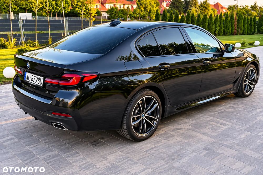 BMW 5 Series 2022 photo 2