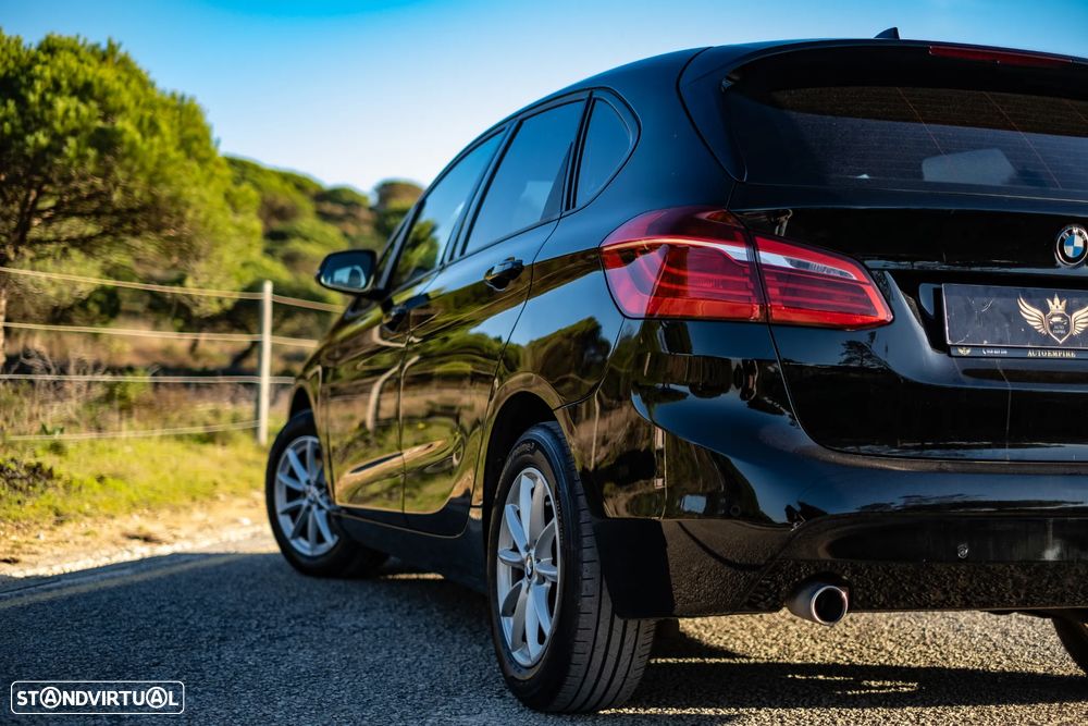 BMW 216 Active Tourer d Aut. Sport Line - 10