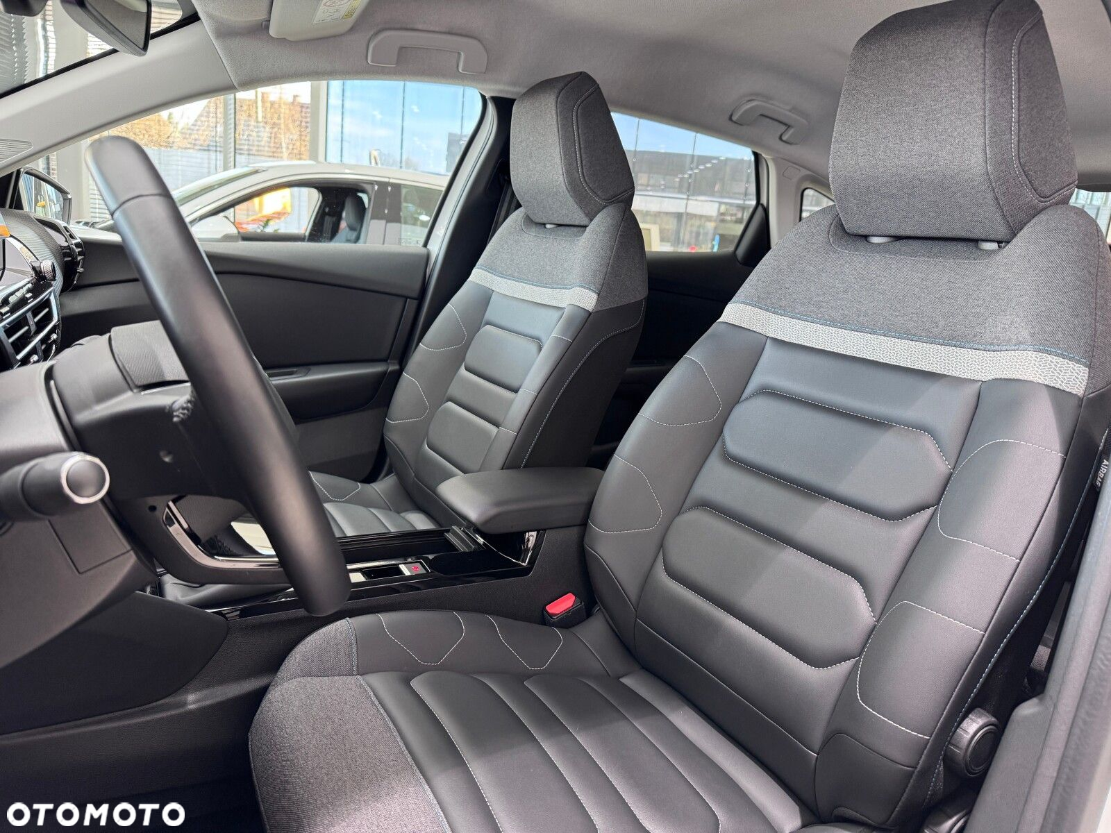 Citroën C4 1.2 PureTech Shine S&S - 10